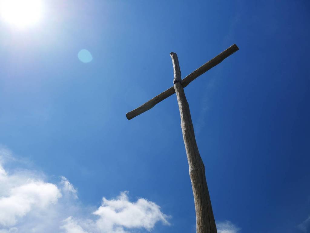 brown wooden cross